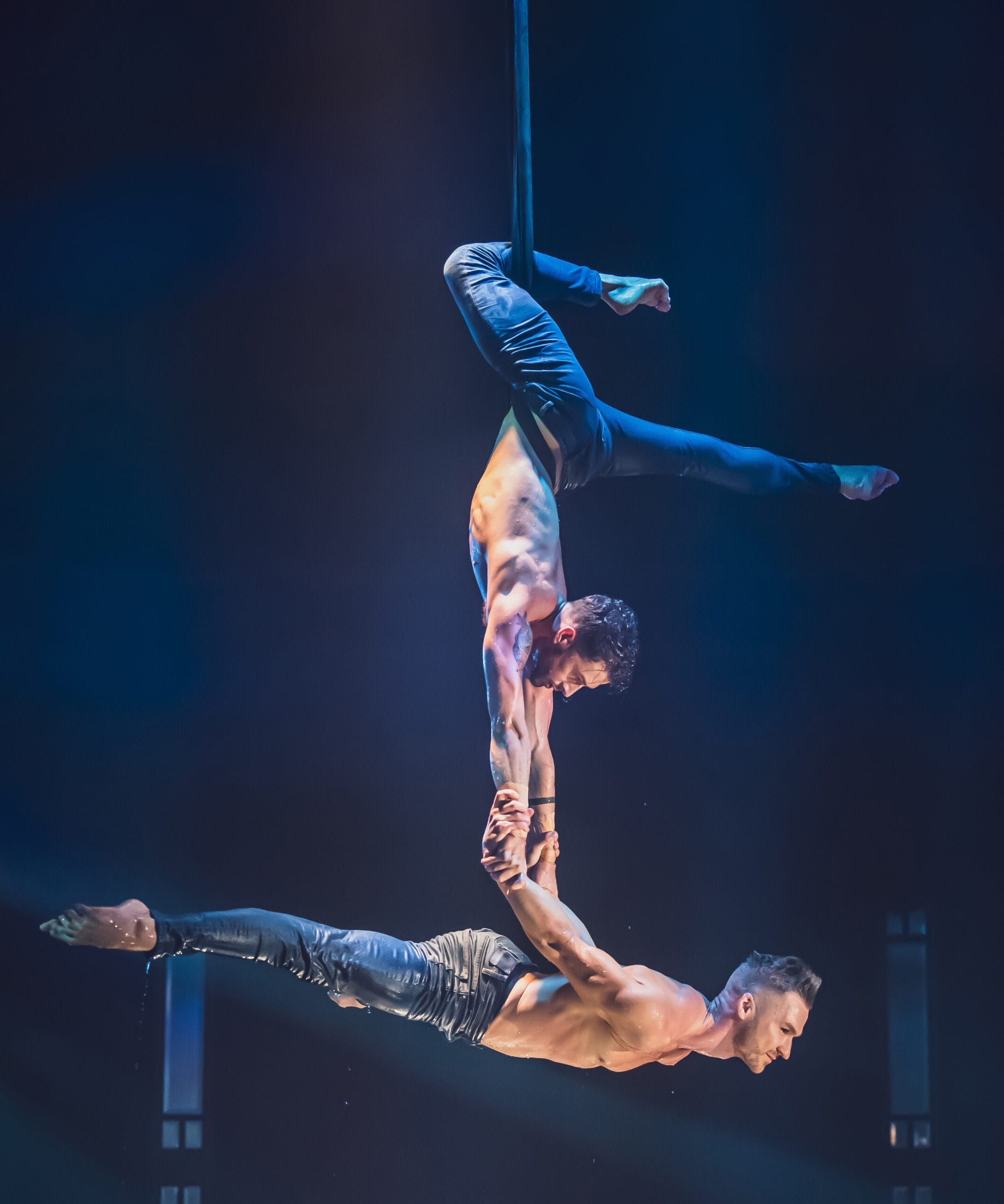 Aerial Rising Aerial Duo 5000243 – Agency Rising Stars