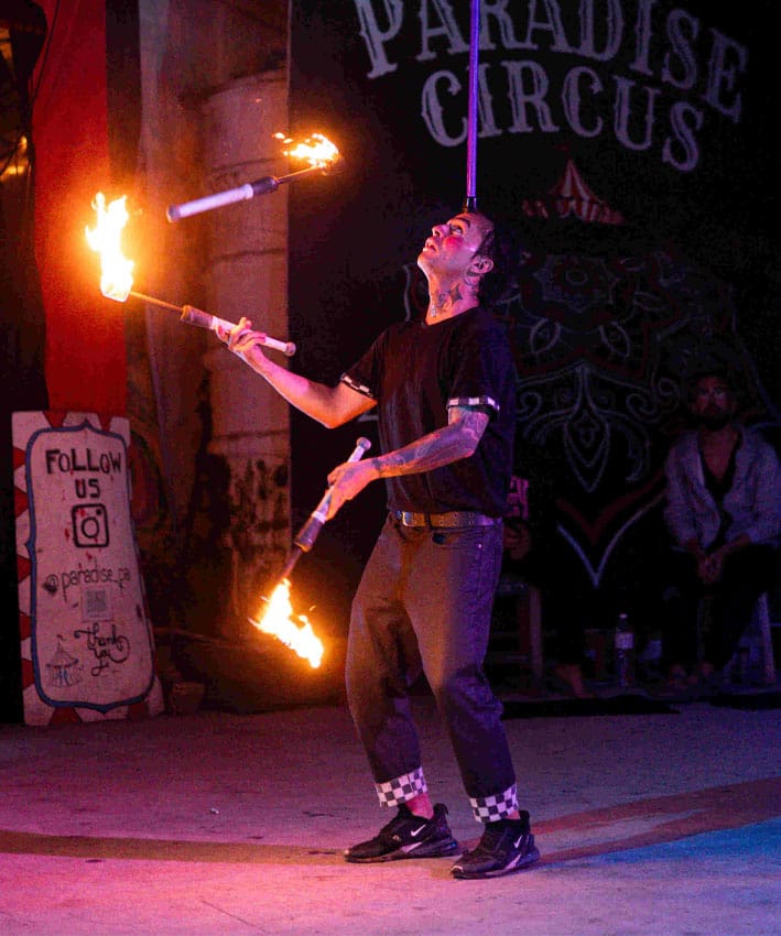 Fire Juggling Show 5001310