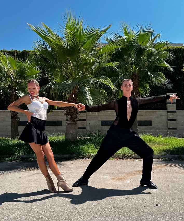 Daria & Ilya 70008388